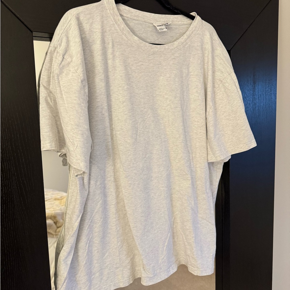 TNA Melrose Tee *Gray* - Picture 6 of 10